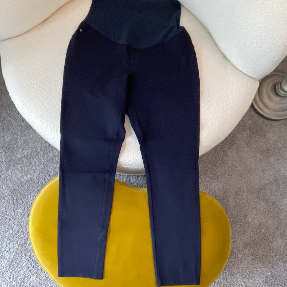 A Pea In The Pod Maternity Navy dress pants - size Large